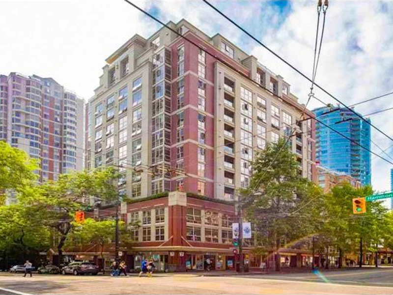 406 - 819 Hamilton Street, Vancouver BC V6B 6M2