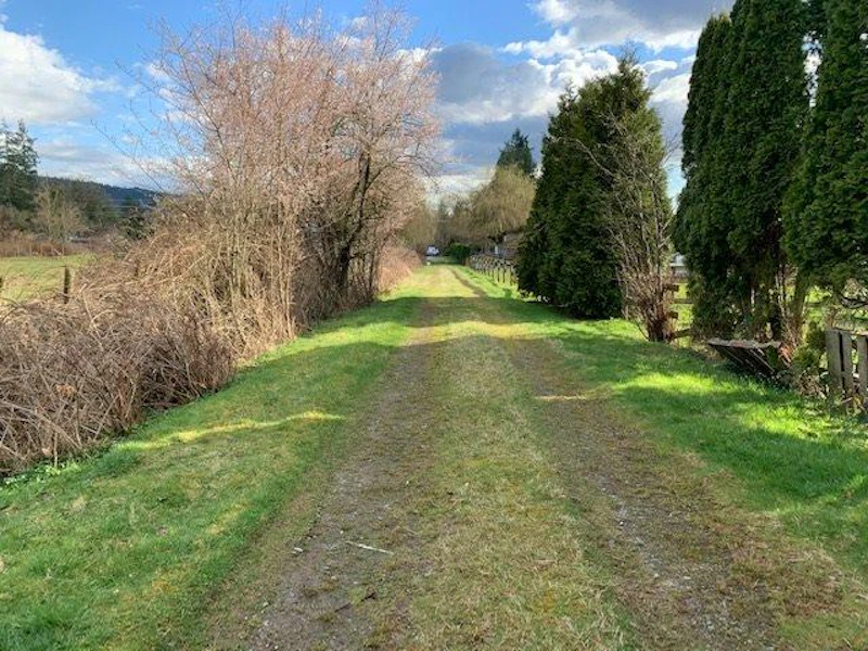 24575 Dewdney Trunk Road, Maple Ridge BC