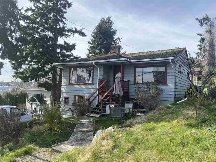 1101 Third Avenue, New Westminster, BC, V3M 1P9