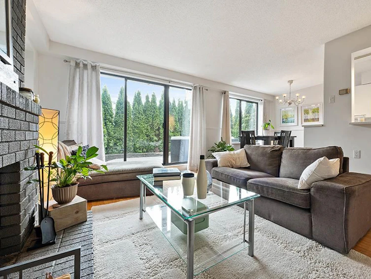 107-2450 Cornwall Avenue, Vancouver, BC, V6K 1B8