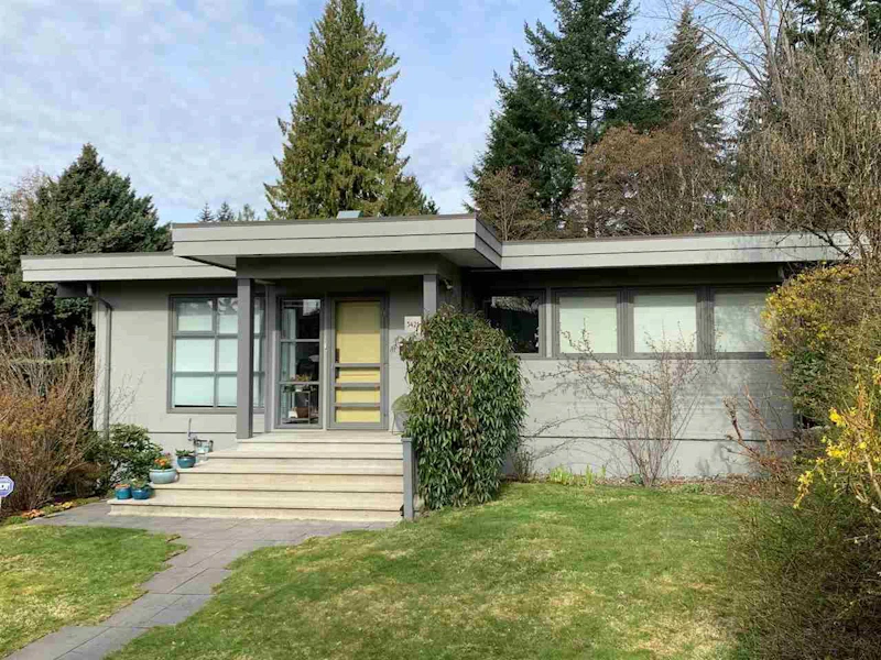 3421 Emerald Drive, North Vancouver BC V7R 3B6