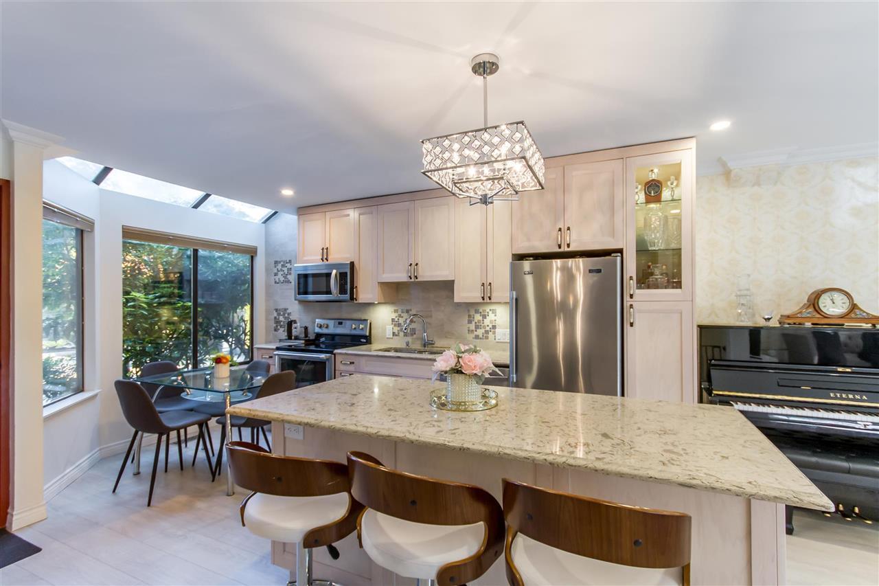 4717 Glenwood Avenue, North Vancouver, BC, V7R 4G6