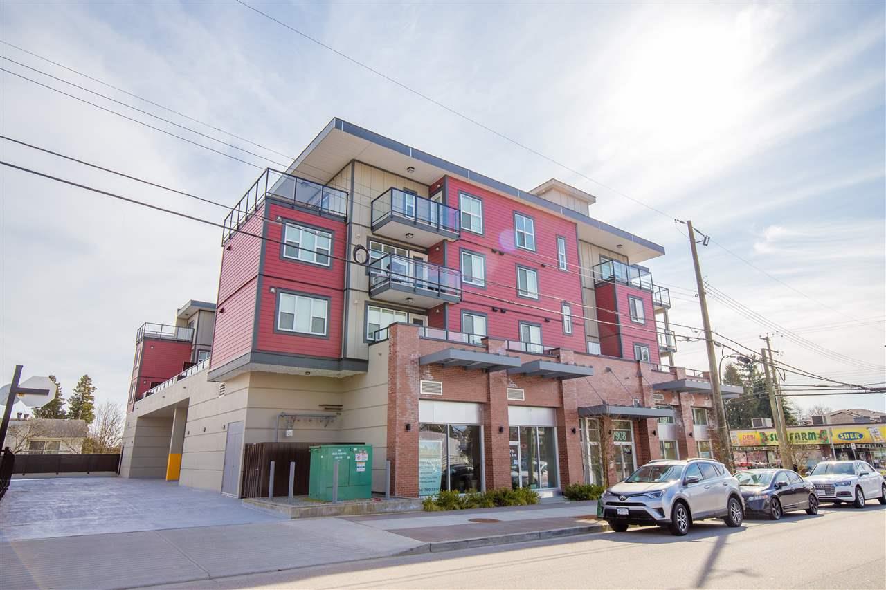 203-7908 15th Avenue, Burnaby, BC, V3N 1X1