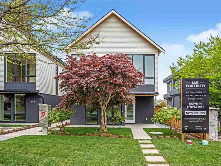 2553 East 40th Avenue, Vancouver, BC, V5R 2V8