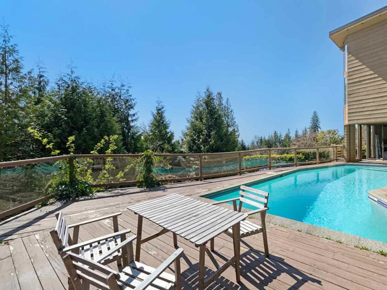 1135 Millstream Road, West Vancouver, BC, V7S 2C8