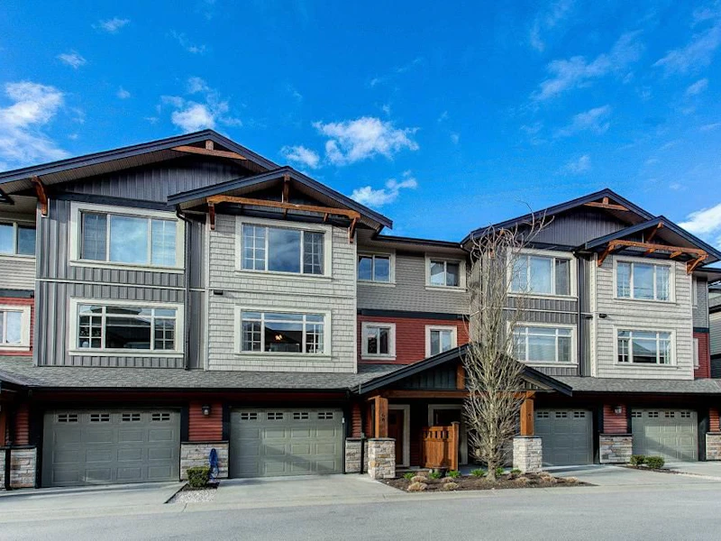 60 - 11305 240th Street, Maple Ridge BC V2W 1A3