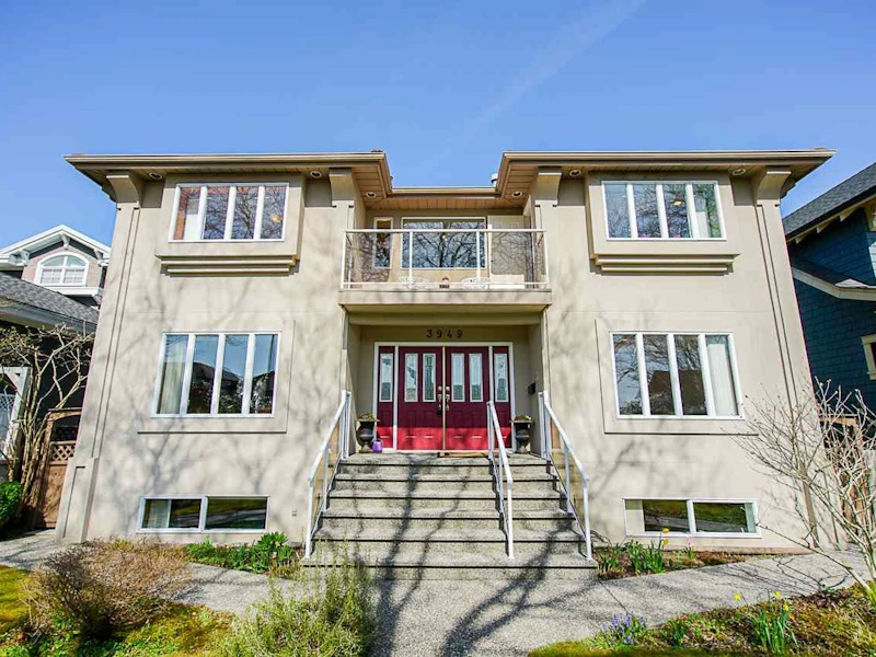 3949 Triumph Street, Burnaby BC V5C 1Y9