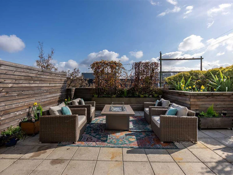 318 - 428 W 8th Avenue, Vancouver BC V5Y 1N9