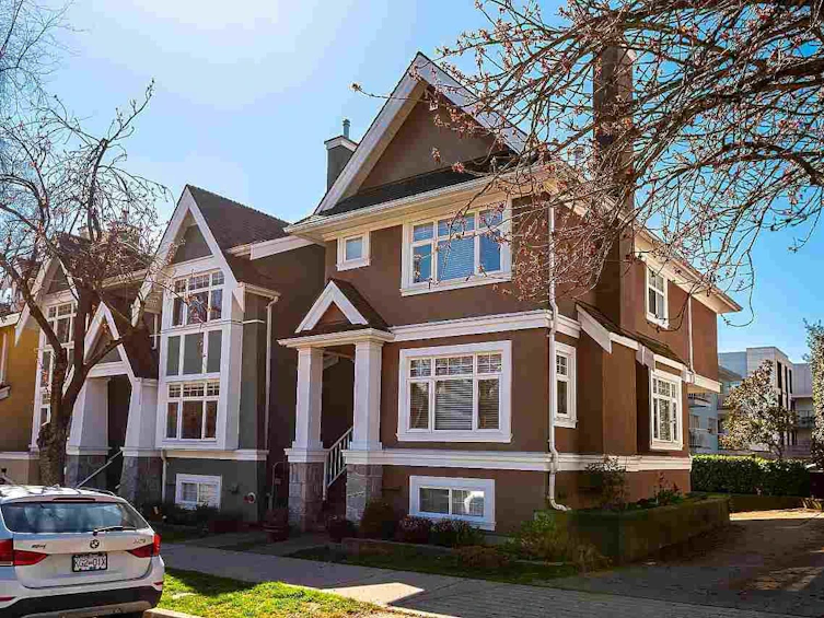 2251 Yew Street, Vancouver, BC, V6K 3G8