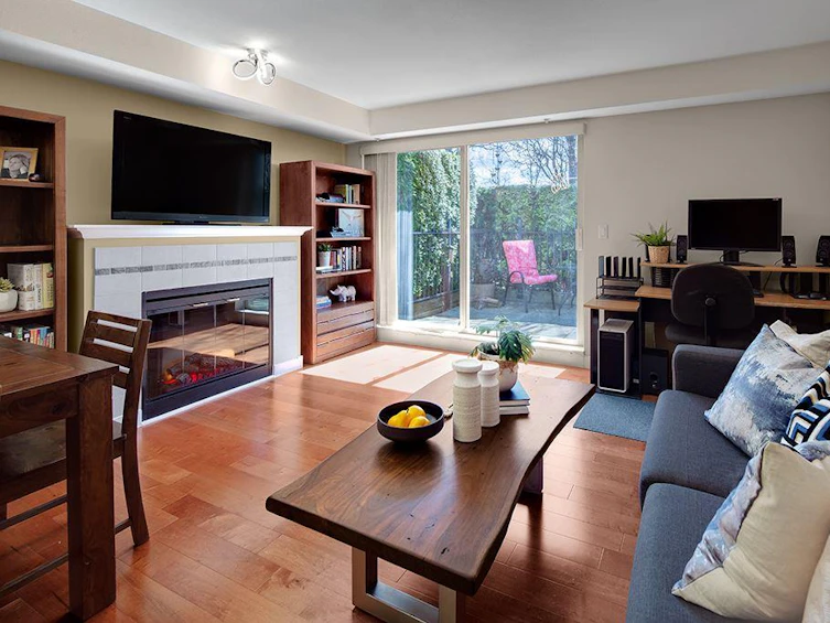 8-3737 Pender Street, Burnaby, BC, V5C 2L2