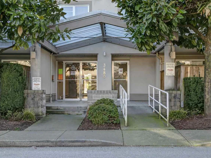 204 - 3480 Yardley Avenue, Vancouver BC V5R 6B3