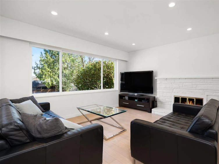 4921 Chester Street, Vancouver, BC, V5W 3A7