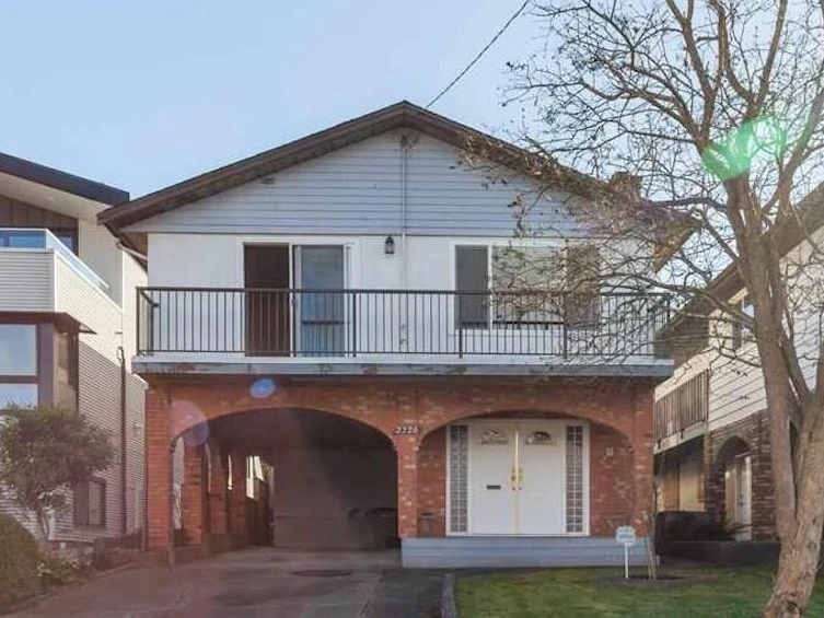 2728 Wall Street, Vancouver, BC, V5K 1A9