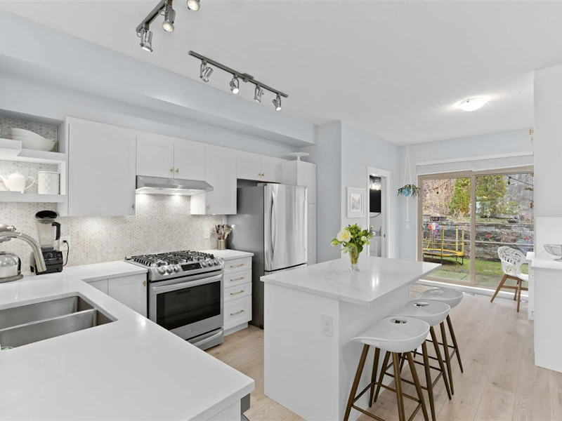 4 - 55 Hawthorn Drive, Port Moody BC V3H 0C5