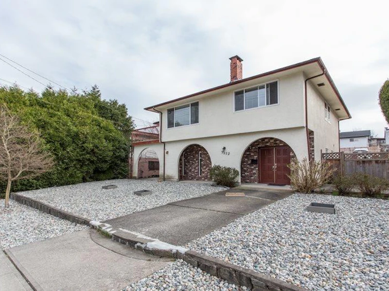 3952 Moscrop Street, Burnaby BC V5G 2C9