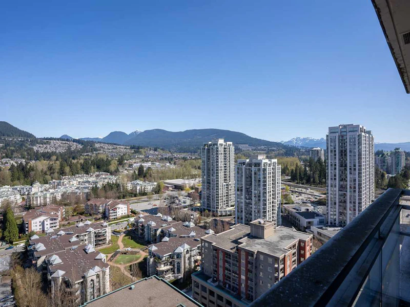 2704 - 2968 Glen Drive, Coquitlam BC V3B 0C4