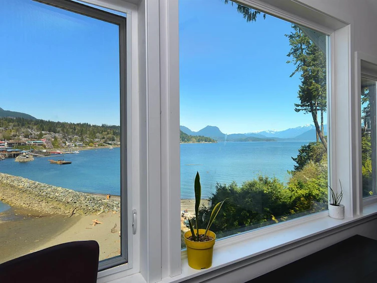 616 Bay Road, Gibsons, BC, V0N 1V8