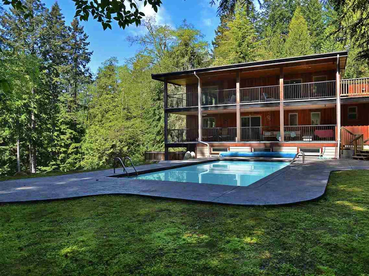 7079 Sechelt Inlet Road, Sechelt, BC, V0N 3A4