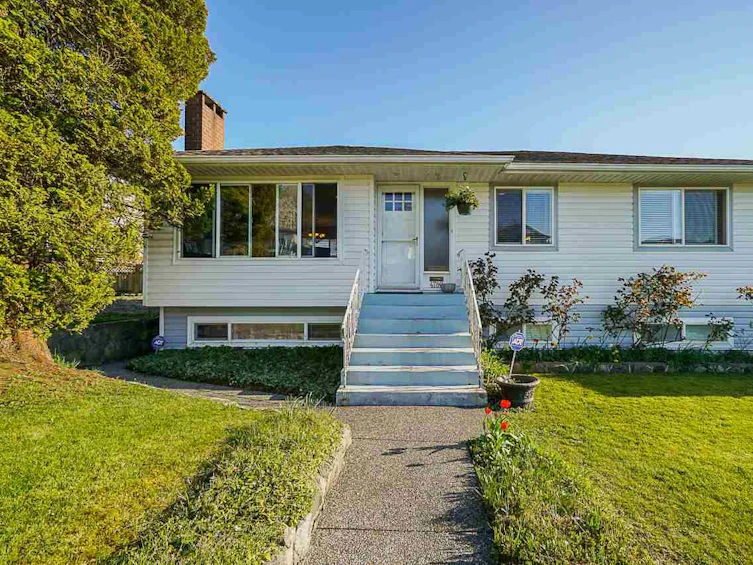 4780 Pandora Street, Burnaby, BC, V5C 2C3