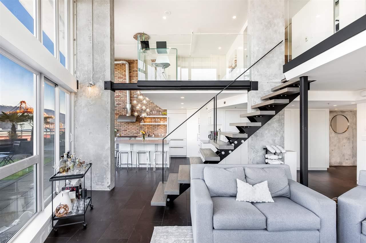 624-289 Alexander Street, Vancouver, BC, V6A 1C2