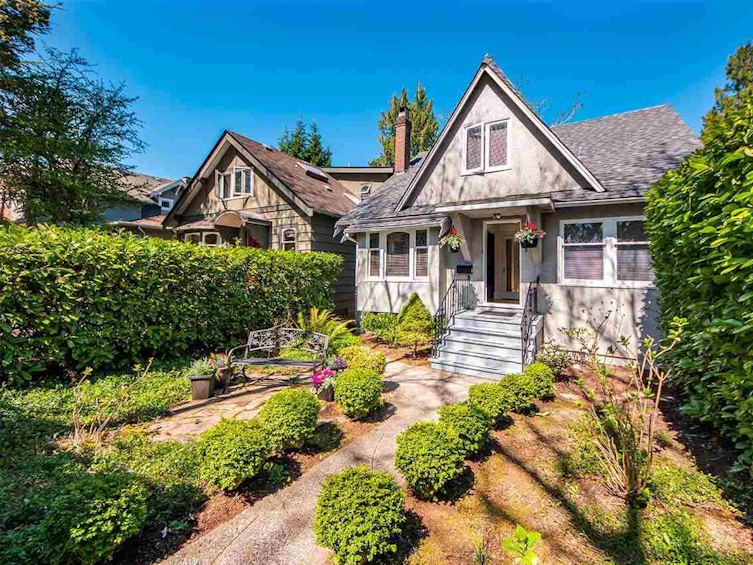 4343 West 11th Avenue, Vancouver, BC, V6R 2L9