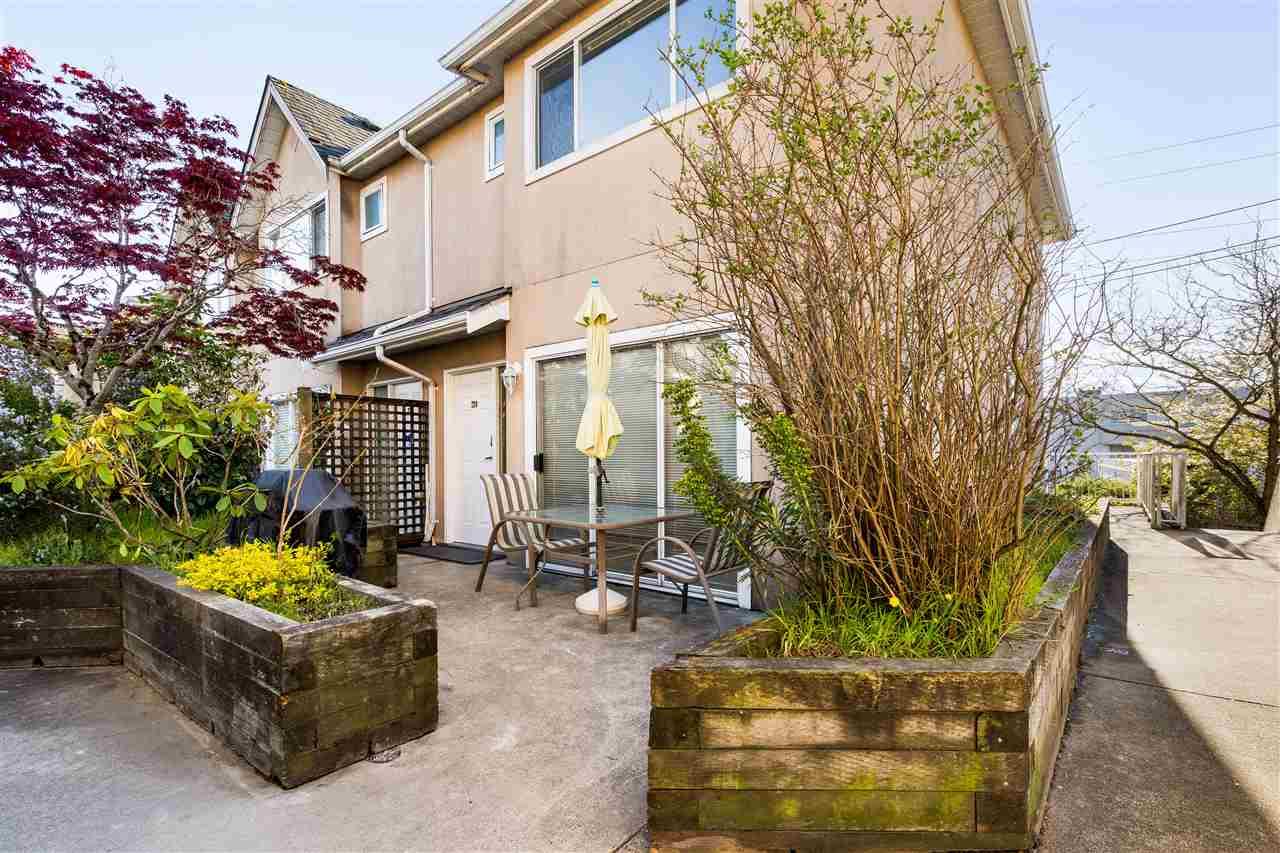 220-2211 No. 4 Road, Richmond, BC, V6X 3X1