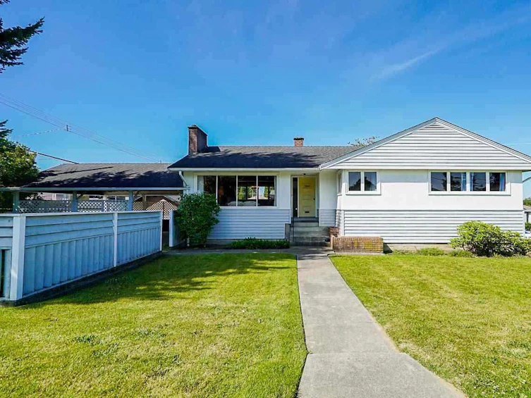 7833 Coquitlam Street, Burnaby, BC, V3N 3Z4