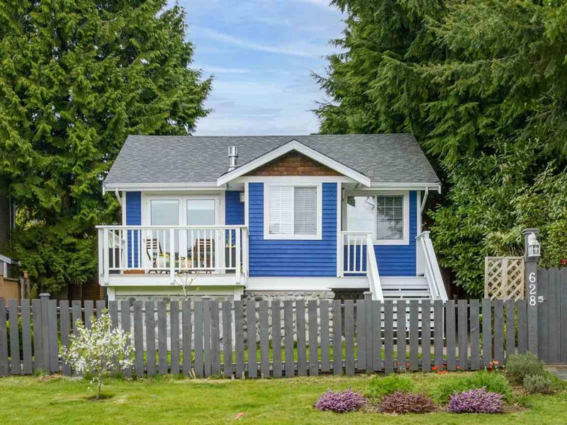 628 E 4th Street, North Vancouver BC V7L 1J8