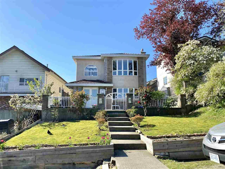 3868 Regent Street, Burnaby, BC, V5C 4G8