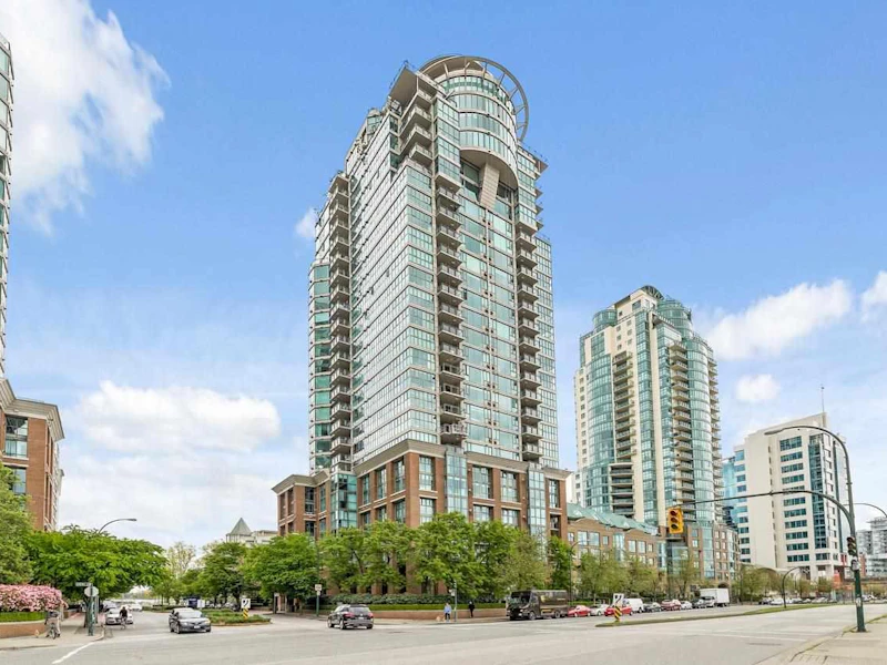 902 - 1128 Quebec Street, Vancouver BC V6A 4E1