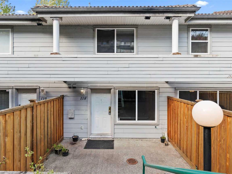 118 Shoreline Circle, Port Moody BC V3H 5B3
