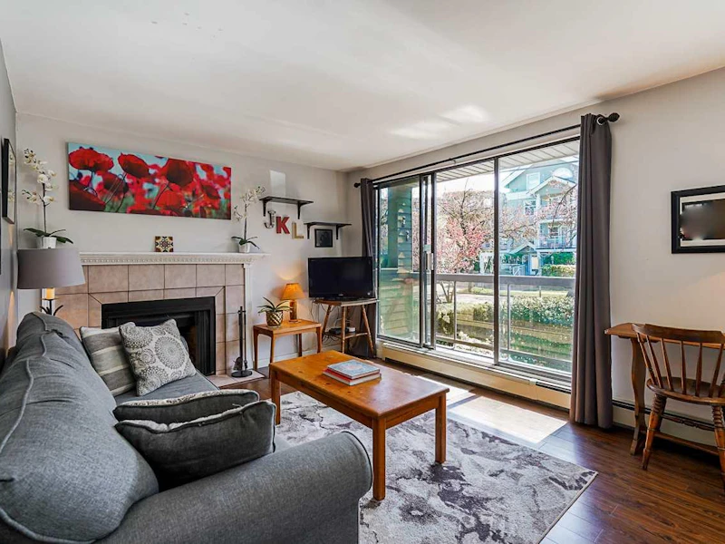 205 - 1875 W 8th Avenue, Vancouver BC V6J 1V9