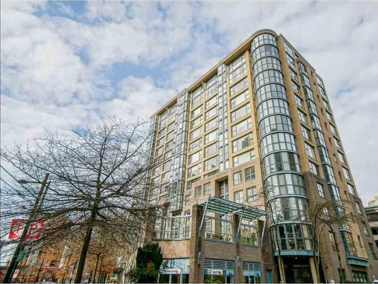403-238 Alvin Narod Mews, Vancouver, BC, V6B 5Z3