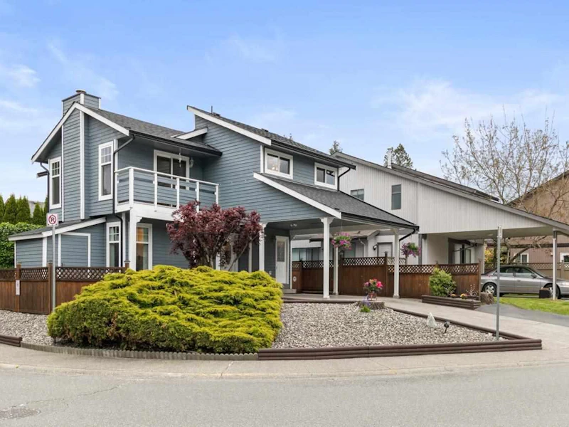 21573 Cherrington Avenue, Maple Ridge BC V2X 8R2