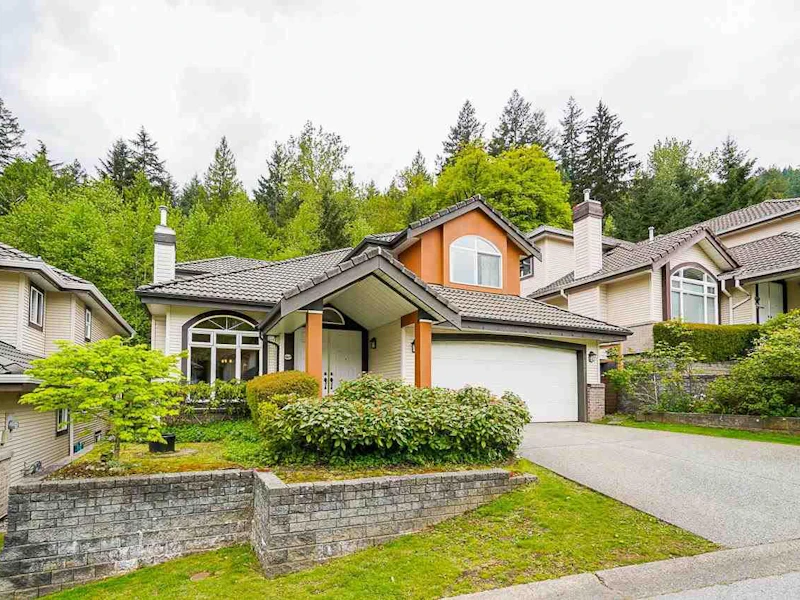 1648 Plateau Crescent, Coquitlam BC V3E 3B3