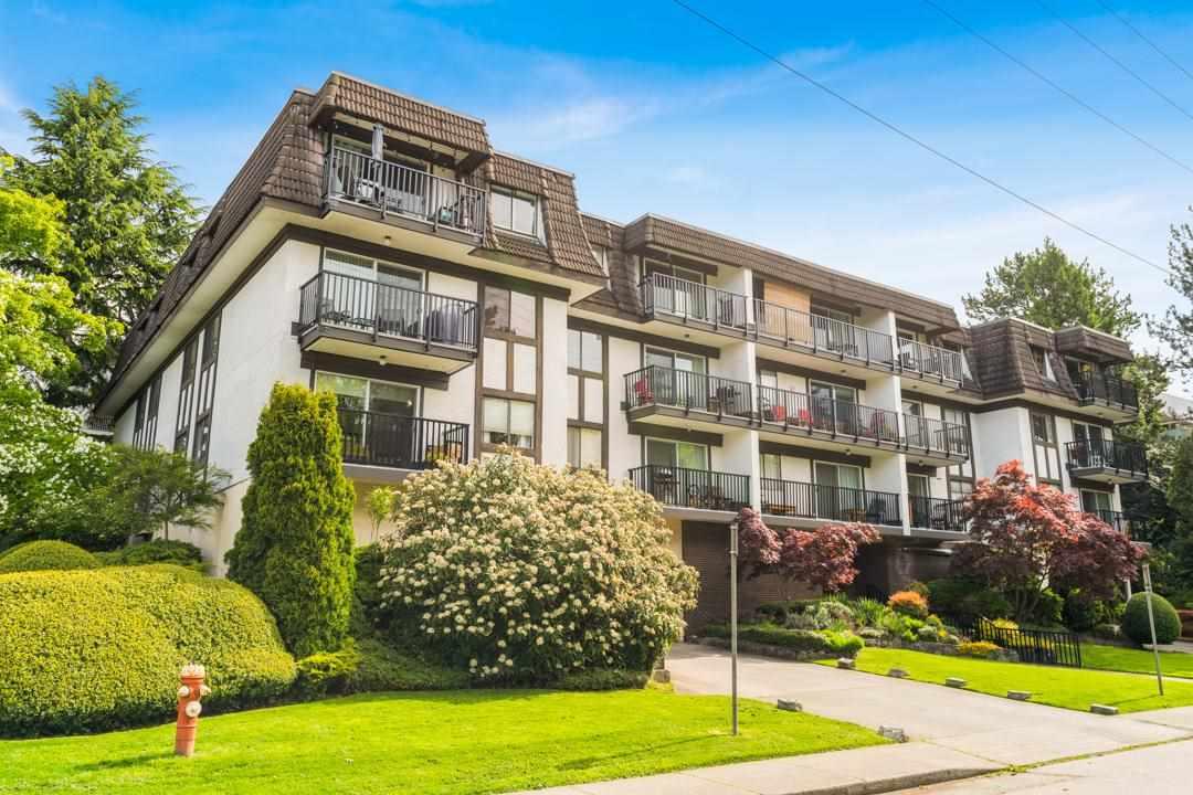 202-270 West 1st Street, North Vancouver, BC, V7M 1B4