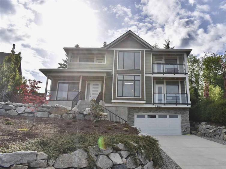 6404 Piper Place, Sechelt, BC, V0N 3A5