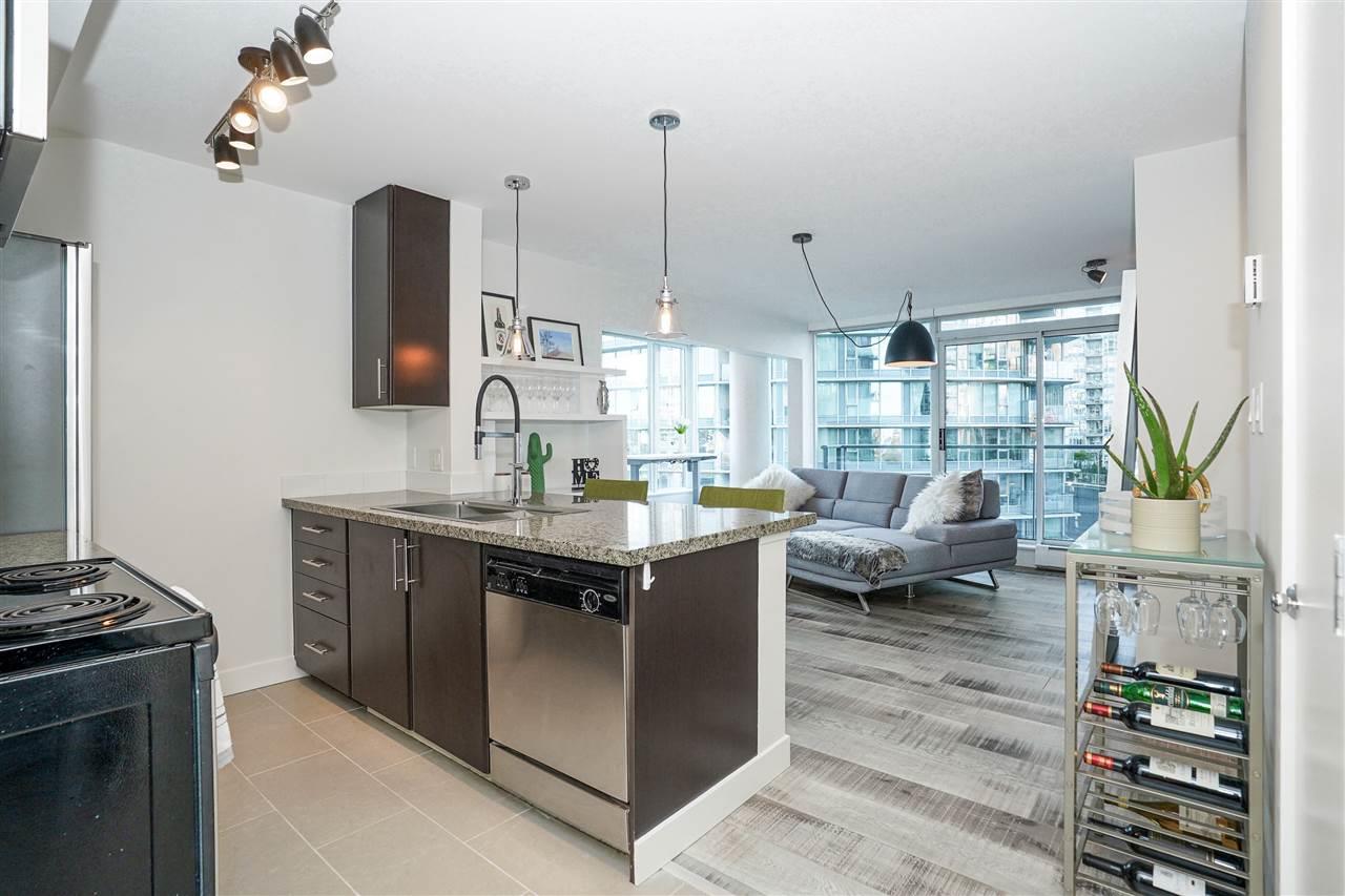 1106-688 Abbott Street, Vancouver, BC, V6B 0B9