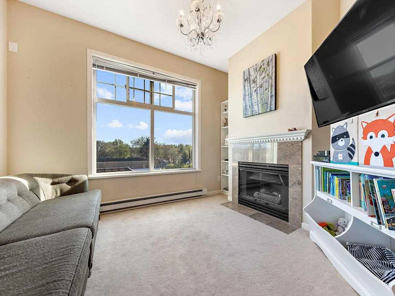 PH9 - 1011 W King Edward Avenue, Vancouver BC V6H 1Z3