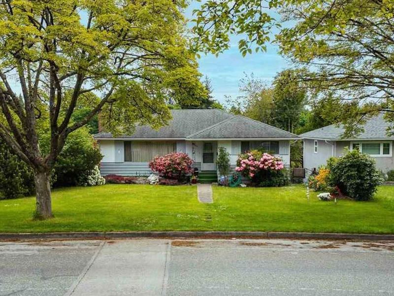 7536 Elliott Street, Vancouver BC V5S 2N6