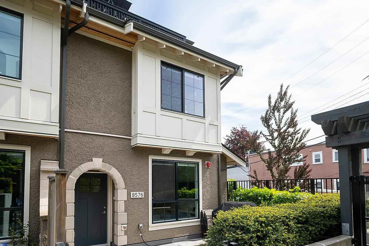 8576 Osler Street, Vancouver, BC, V6P 0G4