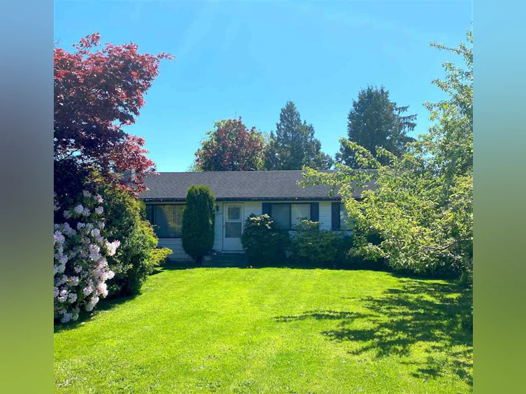 5794 Grove Avenue, Delta, BC, V4K 2B4
