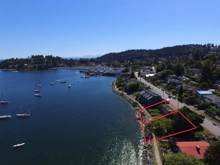 524 Marine Drive, Gibsons, BC, V0N 1V1