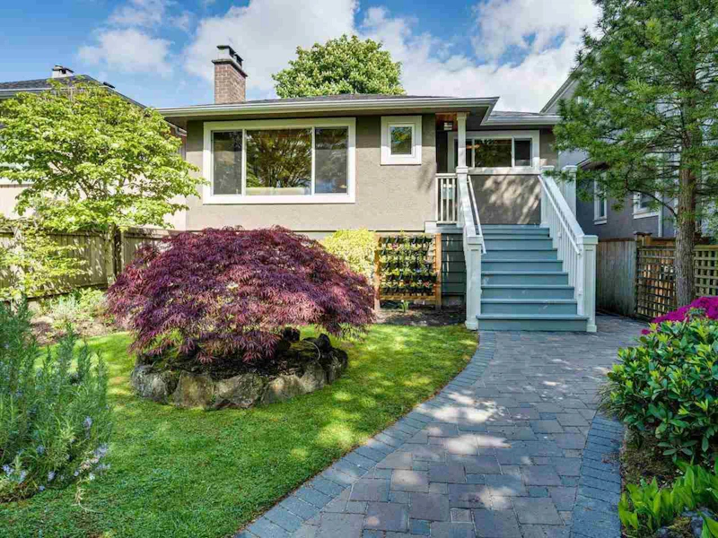 6368 Laburnum Street, Vancouver BC V6M 3S9