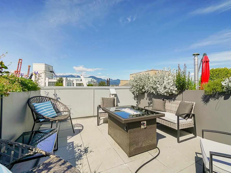 308-626 Alexander Street, Vancouver, BC, V6C 1C9