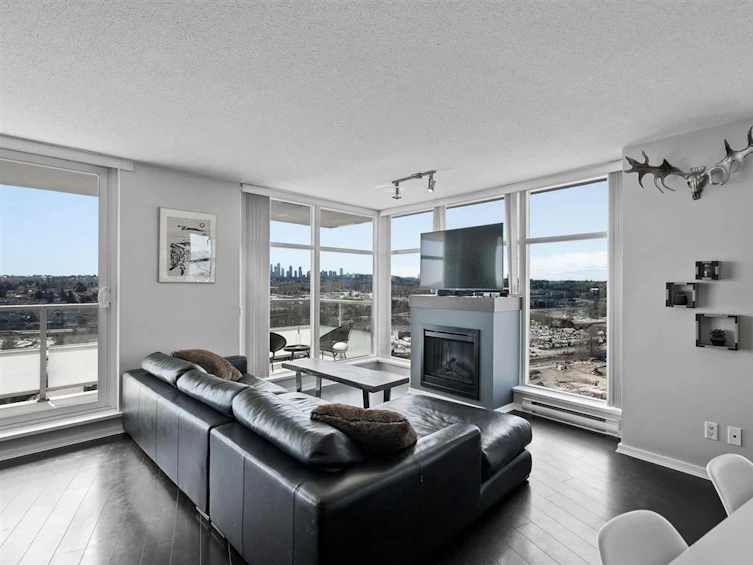 2807-2289 Yukon Crescent, Burnaby, BC, V5C 0B2