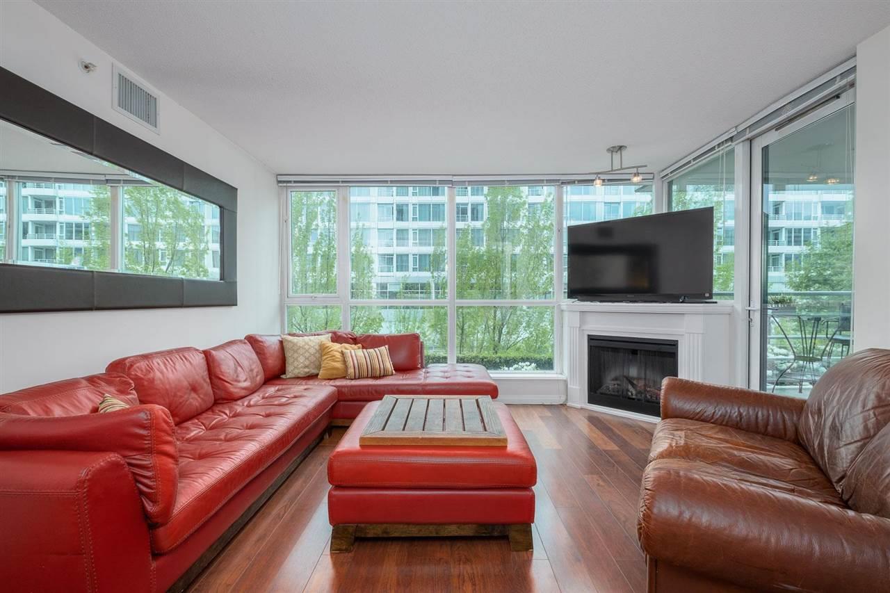 303-138 East Esplanade Avenue, North Vancouver, BC, V7L 4X9