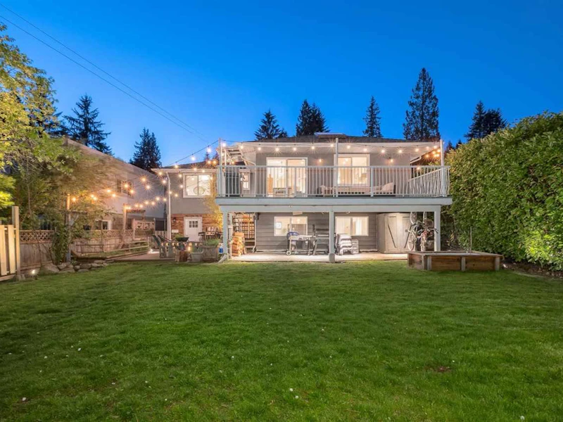 1655 Evelyn Street, North Vancouver BC V7K 1T9
