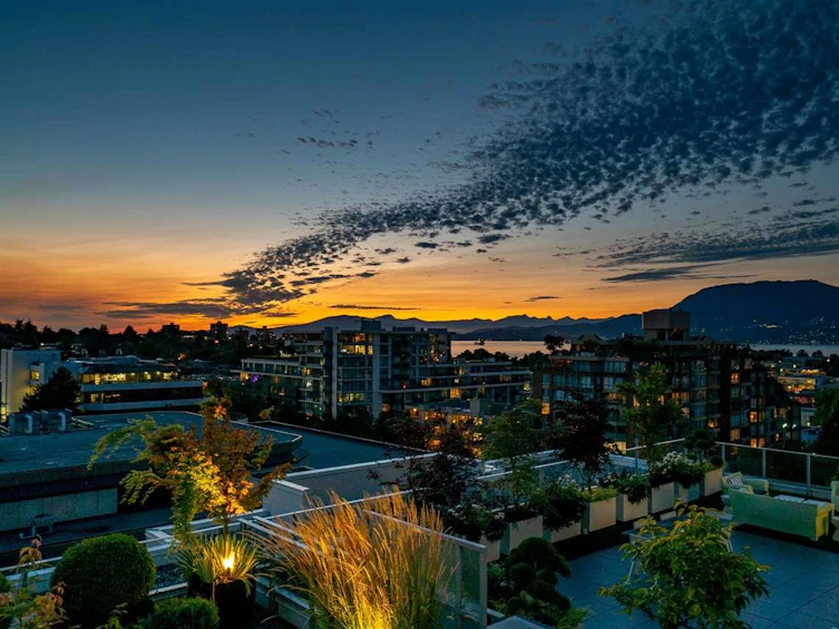 902-1675 West 8th Avenue, Vancouver, BC, V6J 0A8