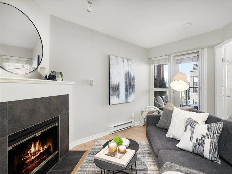 310-2025 Stephens Street, Vancouver, BC, V6K 3W2